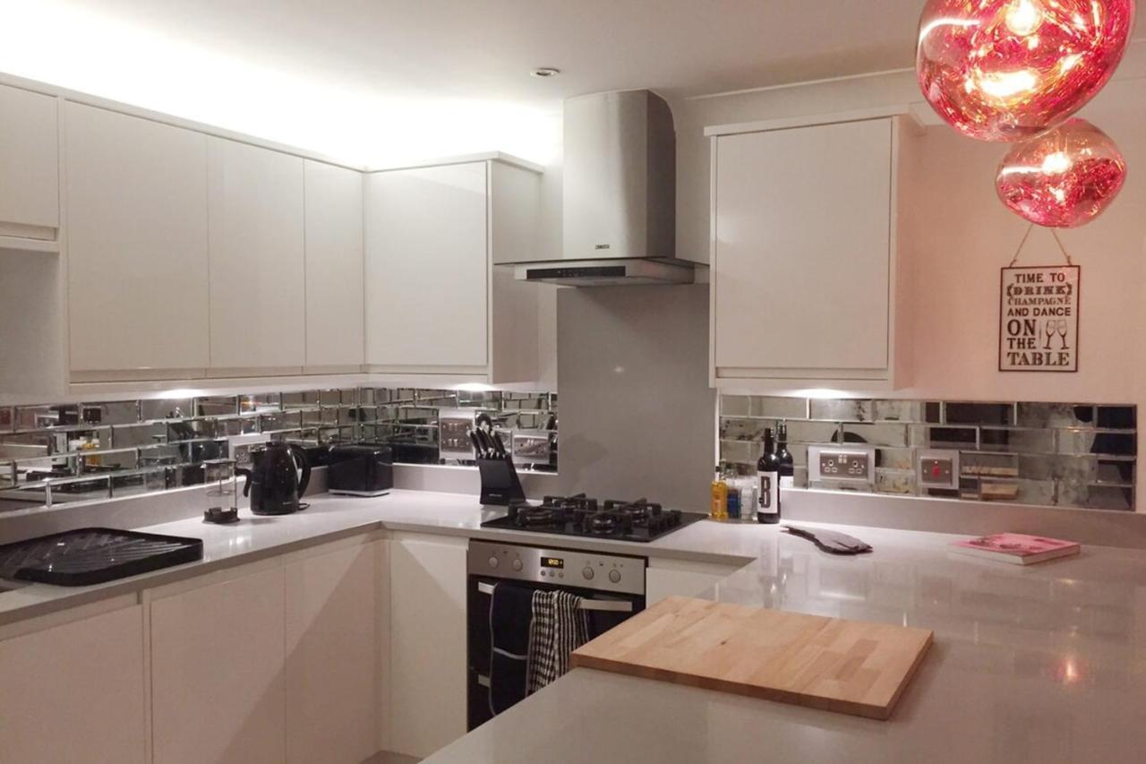 Spacious 1 Bedroom Split Level Old Pub Conversion Tower Bridge Лондон Экстерьер фото